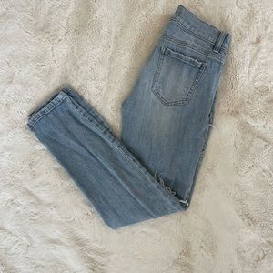 Distressed jeans by Eunina
